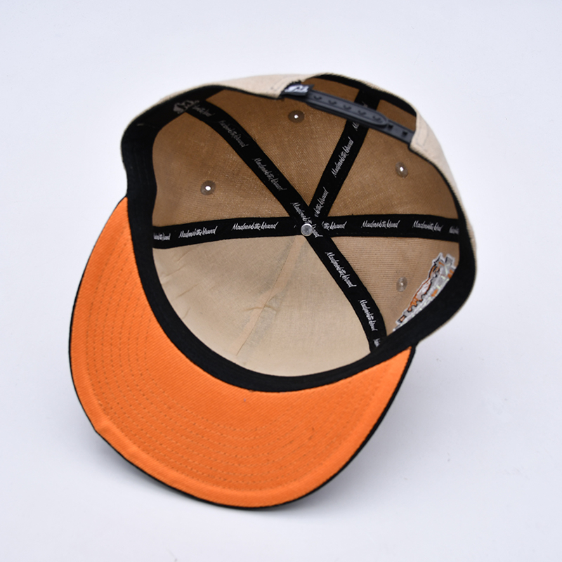 snapback cap